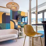 Regency Luxe Studio